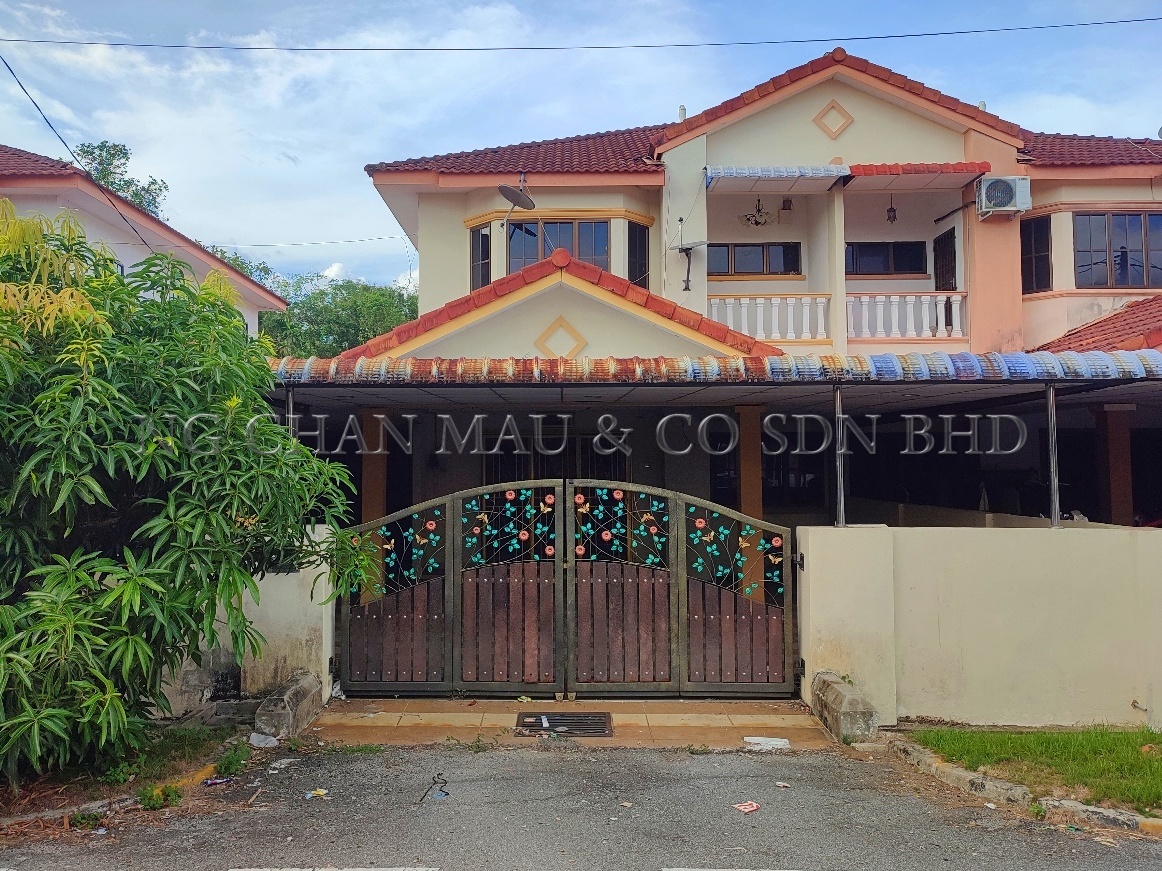 2 Storey Semi Detached House, Intermediate, Renovated