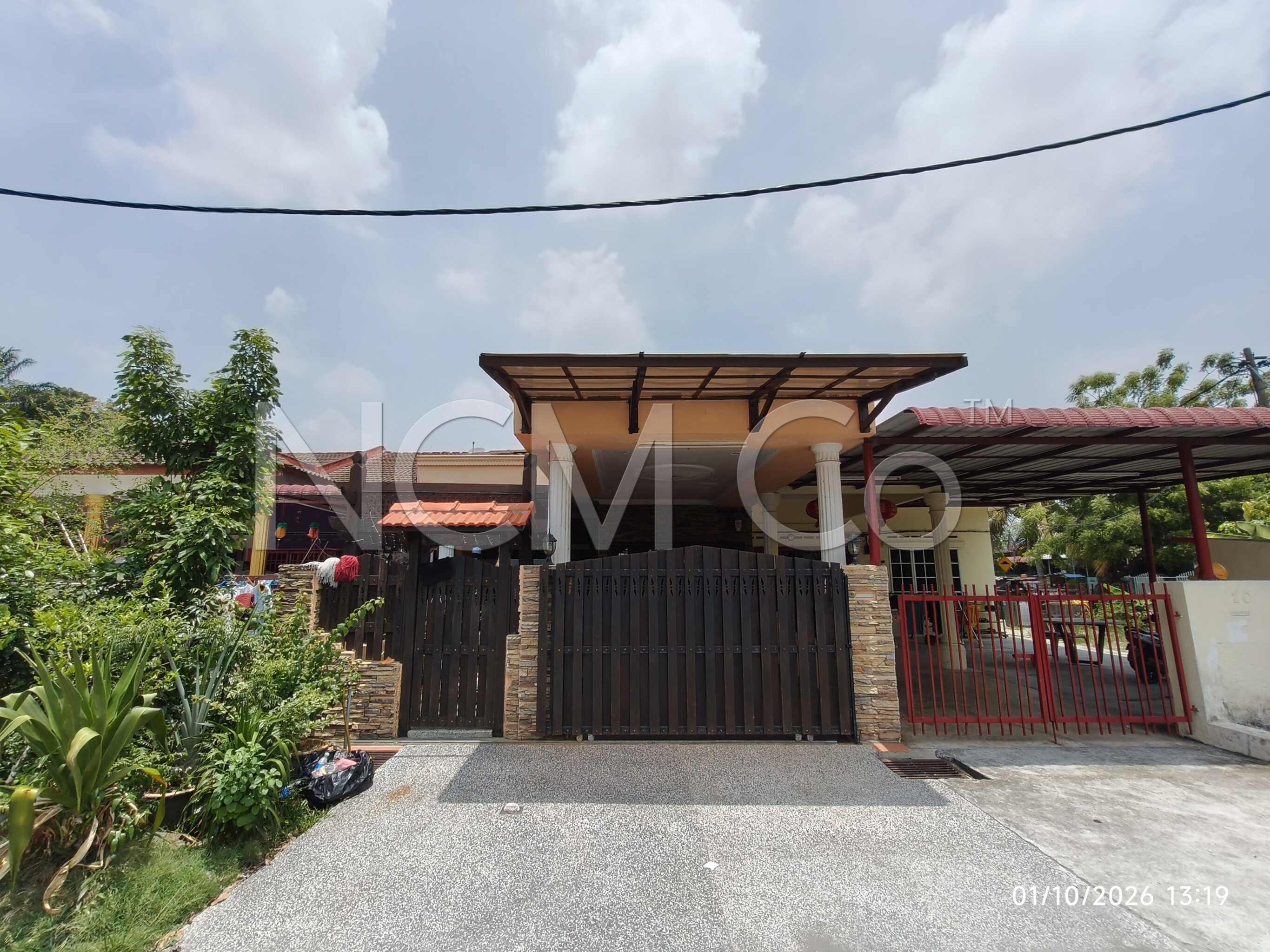 1 Storey Terrace House, Intermediate
