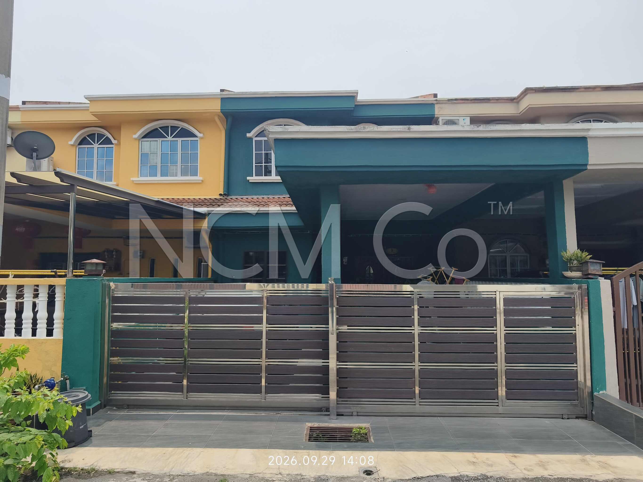2 Storey Terrace House,, Intermediate