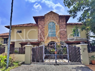 2 Storey Bungalow
