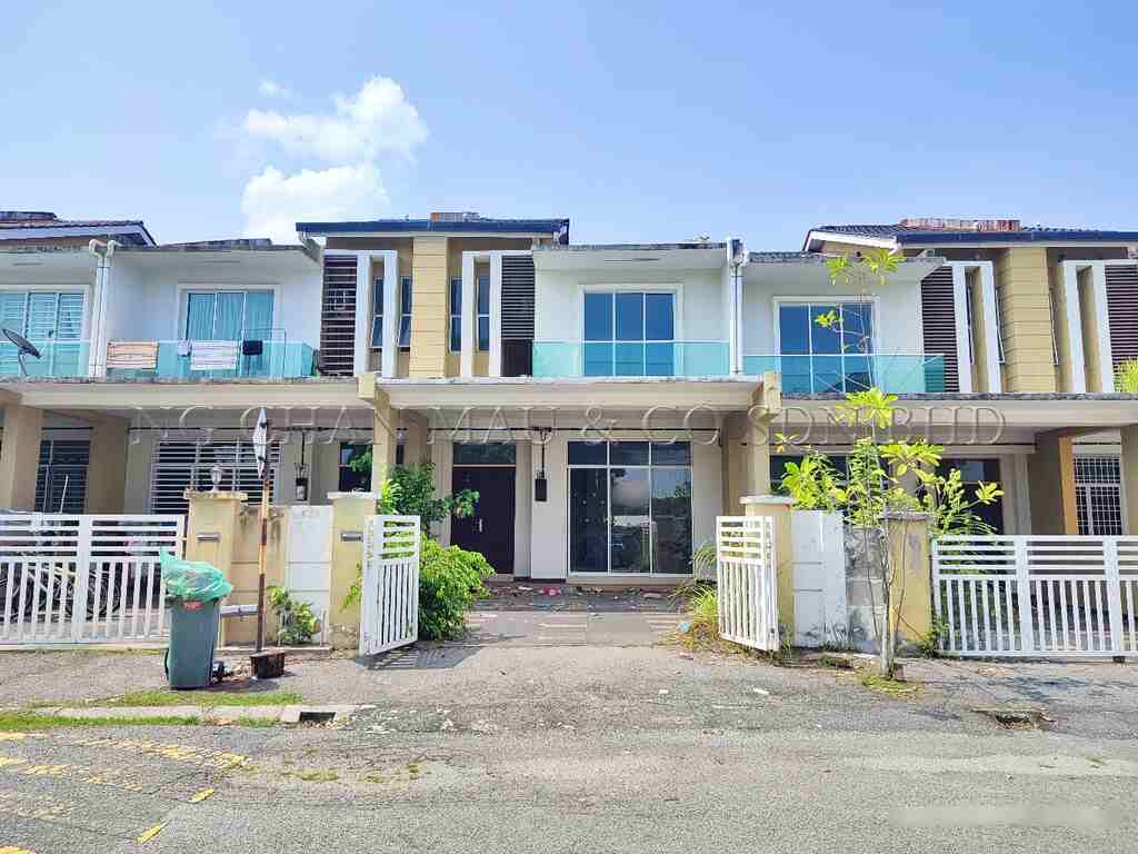 2 Storey Terrace House, Intermediate