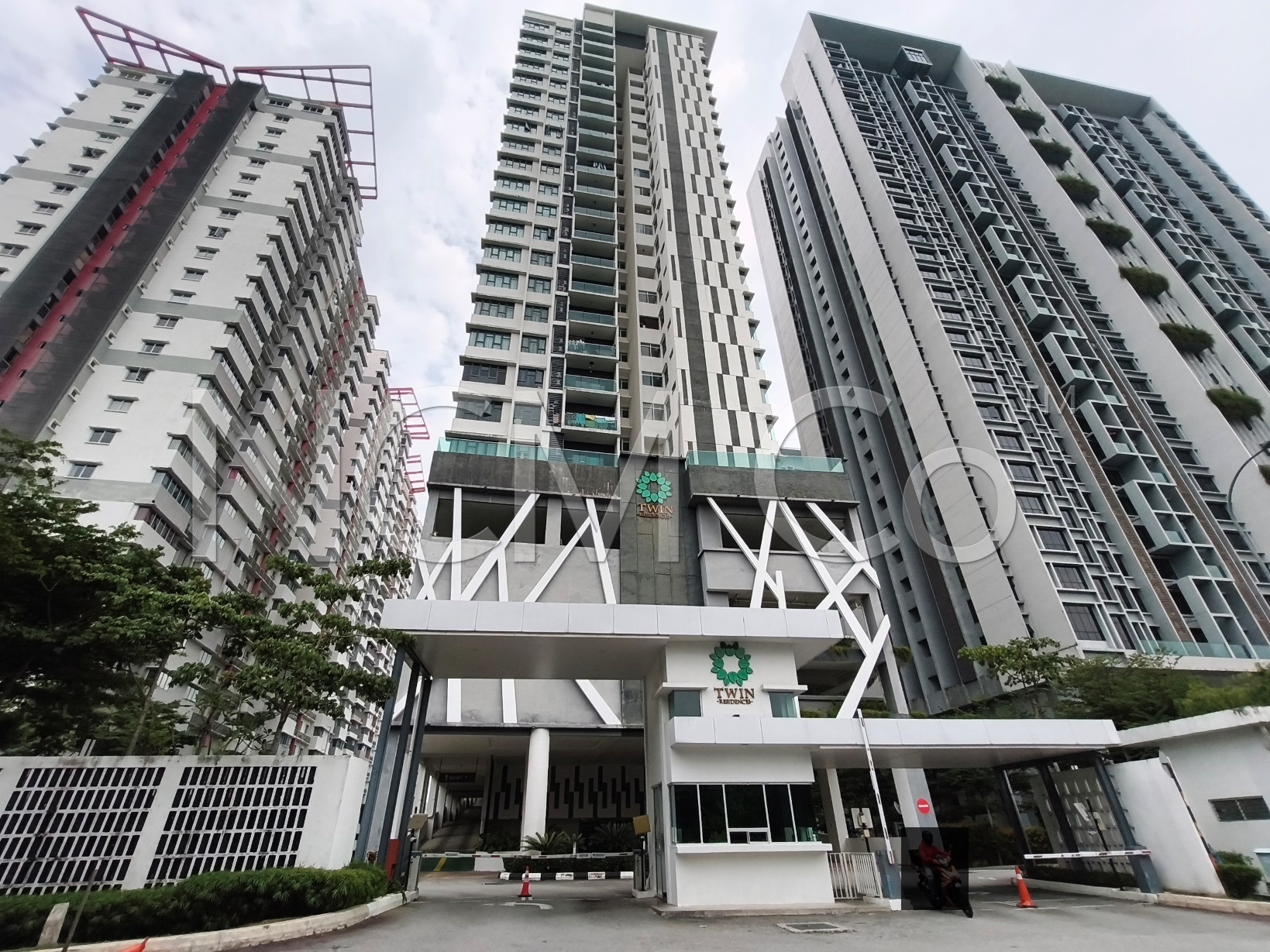 Service Apartment