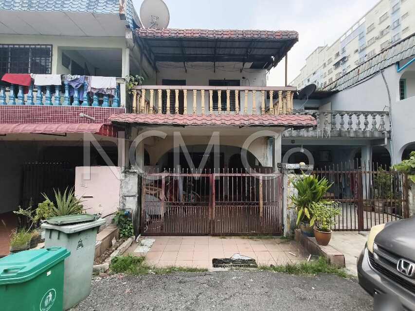 2 Storey Terrace House, Intermediate, Low Cost, Renovated