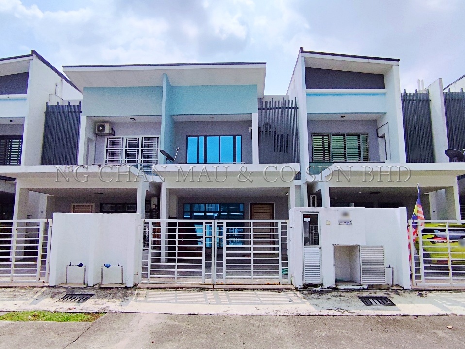 2 Storey Terrace House, Intermediate