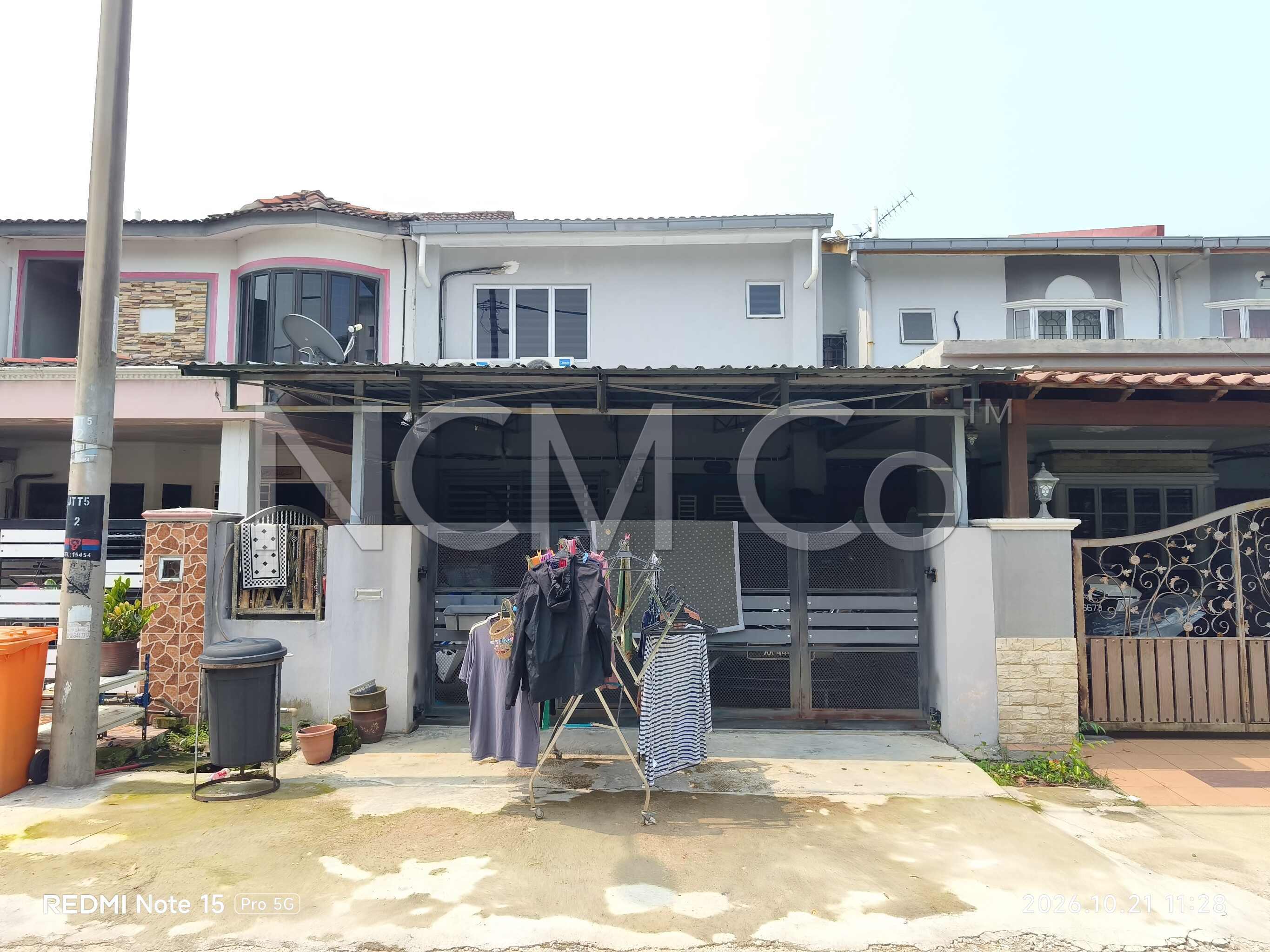 2 Storey Terrace House, Intermediate