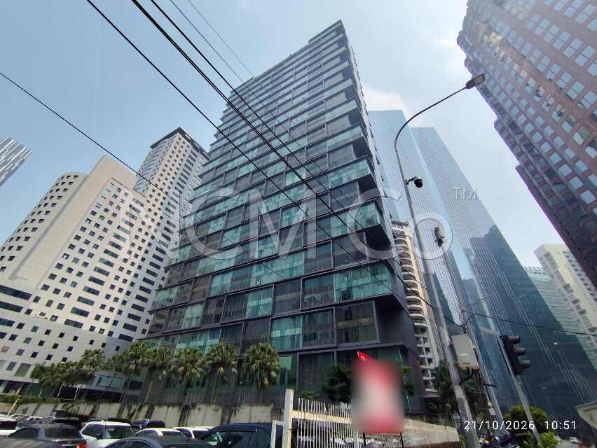 Service Apartment, Corner Lot