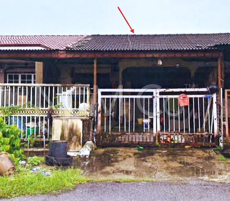 1 Storey Terrace House, Intermediate
