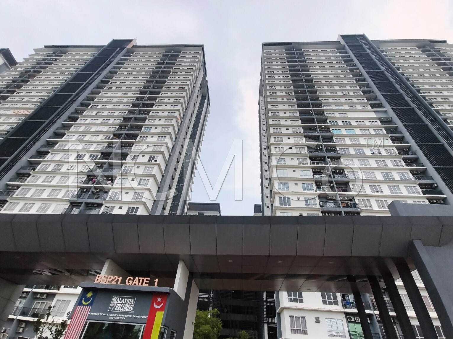 Service Apartment