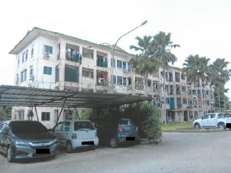 Pine Court Apartment [7 min to Medan Mall; 10 min to Times Square Megamall]