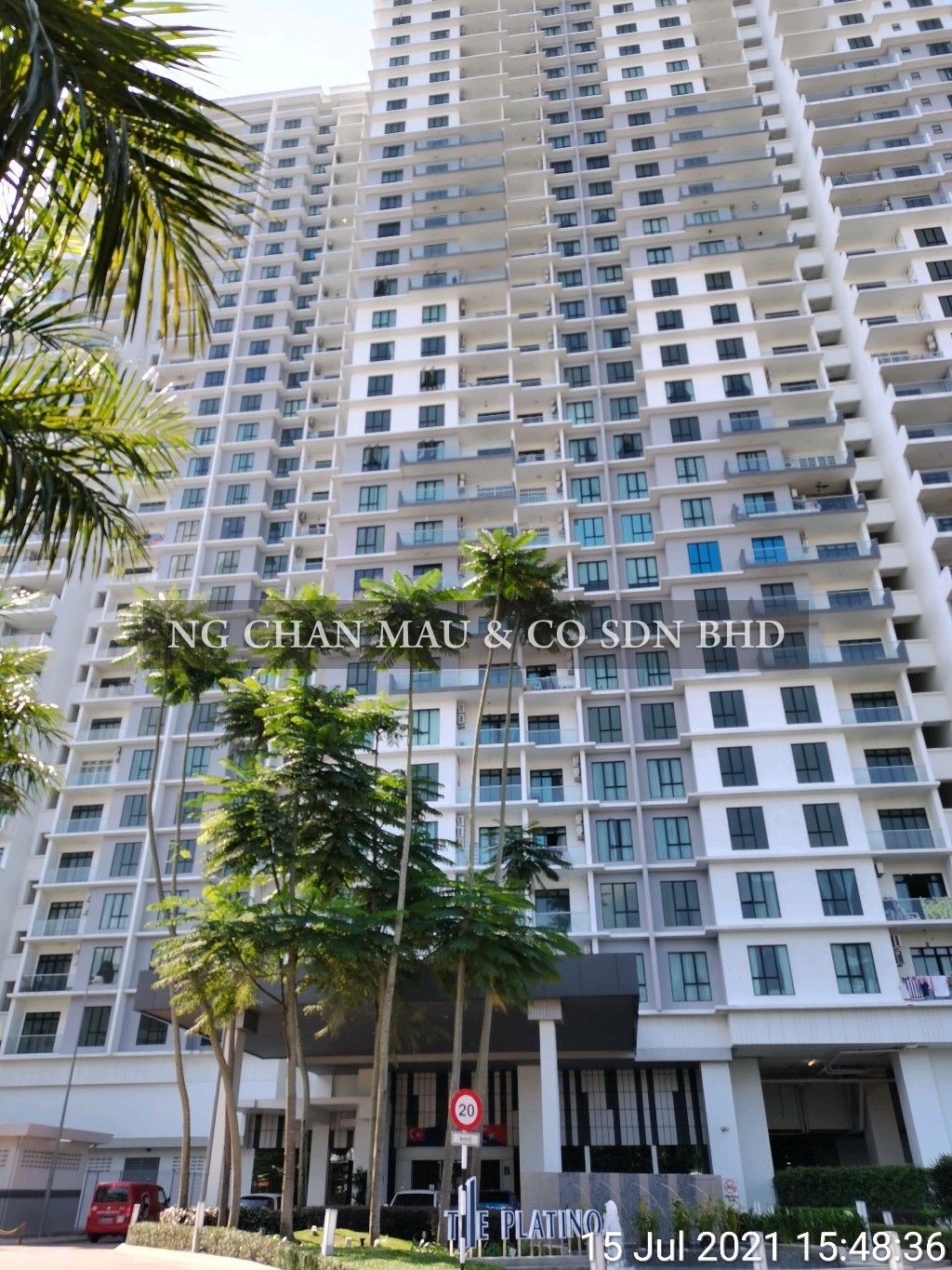 Reduced Rm209k Freehold Putra Mewah Apartment The Platino Serviced Apartment 70 Occupancy Rate Right Beside Paradigm Mall For Auction