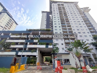 Suria Jelatek Apartment