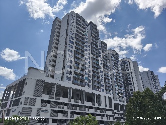 Condominium, Corner Lot