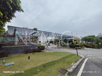3 Storey Terrace House, Intermediate