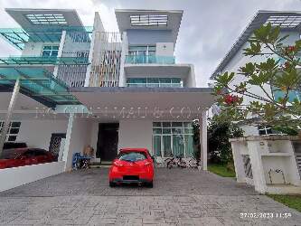 3 Storey Semi Detached House