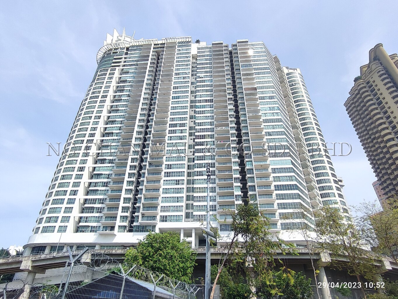 Service Apartment