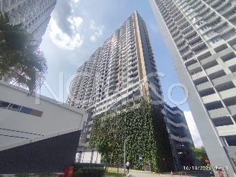 Apartment, Corner Lot