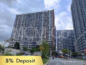 Apartment, Corner Lot