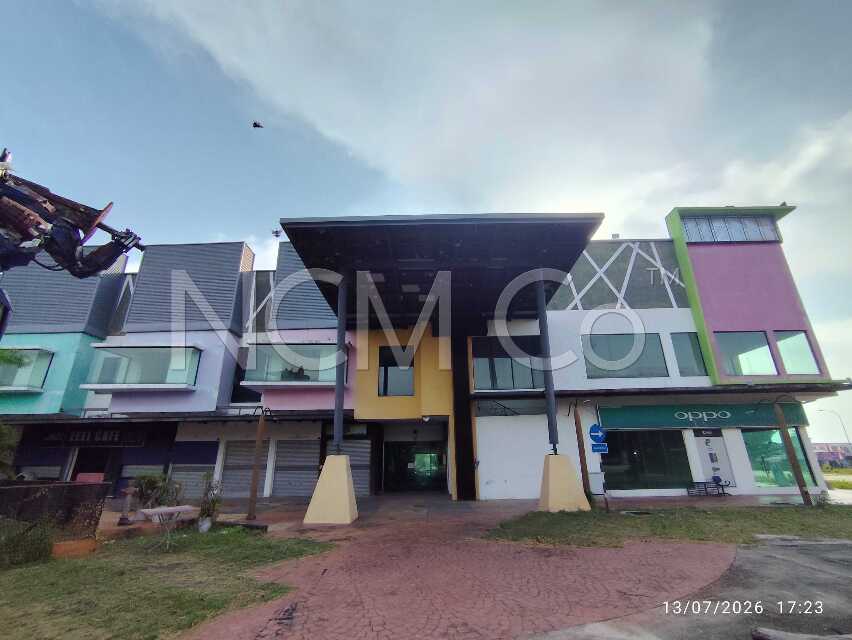 Retail Shop Lot