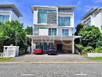 3 Storey Detached House