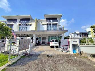 2 Storey Terrace House With Extra Land, End Lot
