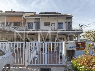 Town House (Lower Unit)