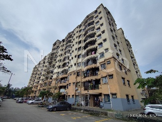 Apartment, End Lot
