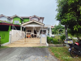 1.5 Storey Terrace House