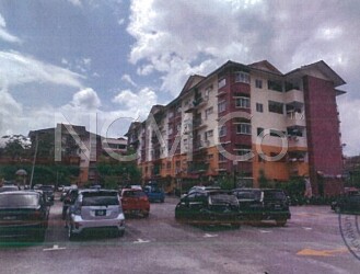 Apartment, Corner Lot