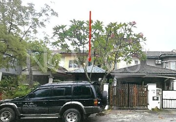 2.5 Storey Terrace House, Intermediate