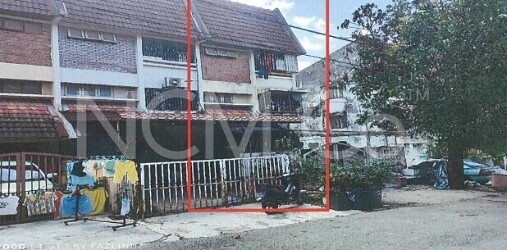 3 Storey Terrace House, Corner Lot