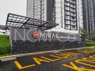 Service Apartment, Corner Lot