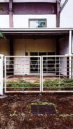 2 Storey Terrace House, Intermediate