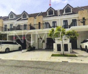 2 Storey Terrace House, Intermediate