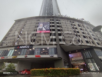 Service Apartment, Corner Lot