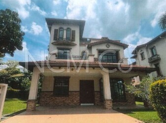 3 Storey Detached House