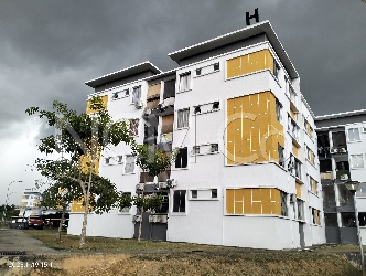 Apartment, Corner Lot