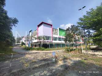 Retail Shop Lot