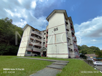 Apartment, Corner Lot