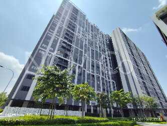 Service Apartment, Corner Lot