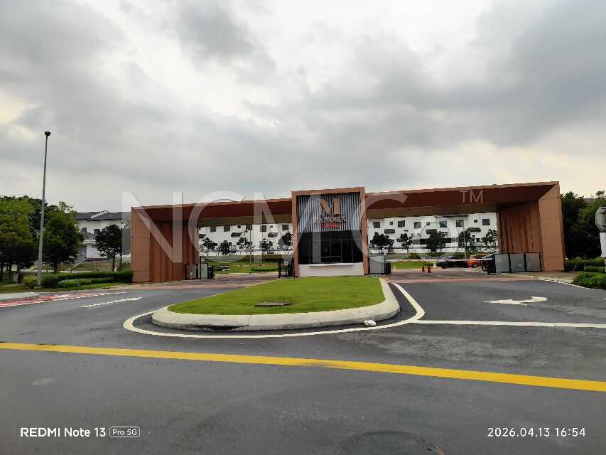 2 Storey Terrace House, Intermediate