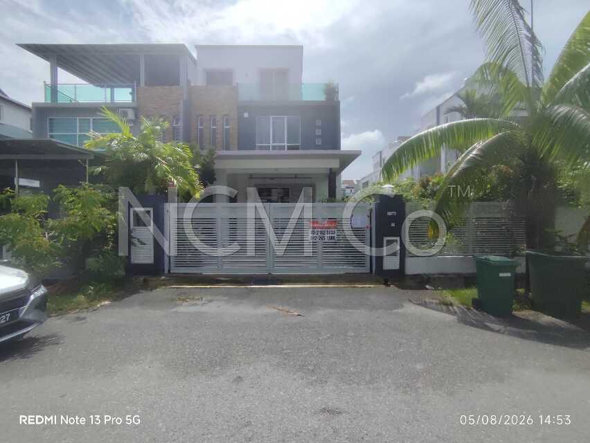 3 Storey Semi Detached House, Intermediate
