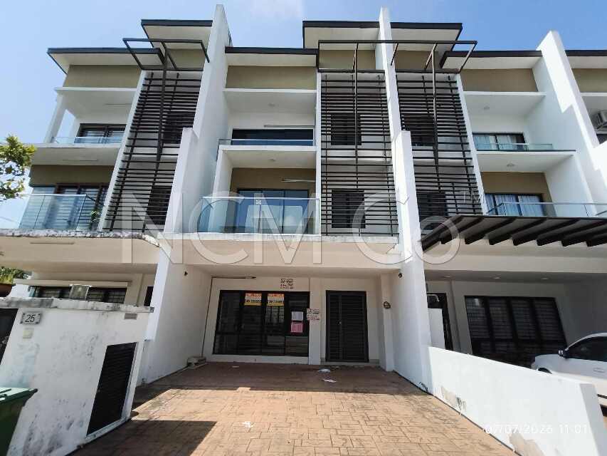 3 Storey Superlink Terrace House, Intermediate