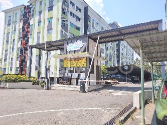 Apartment, Corner Lot