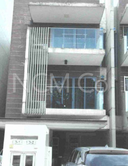 Town House, Intermediate