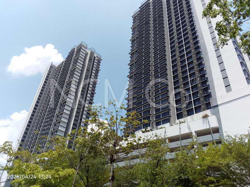 Service Apartment, Corner Lot