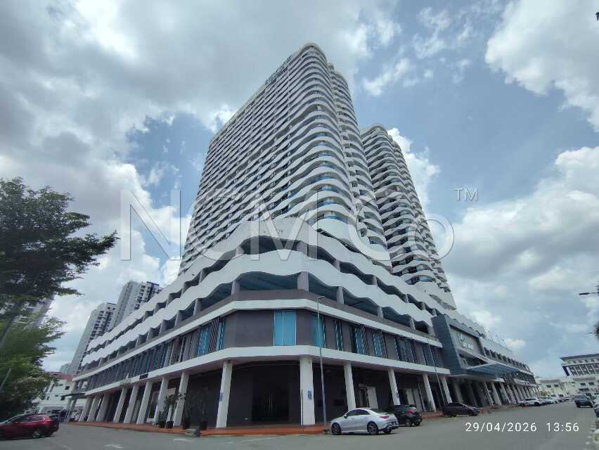 Service Apartment, Corner Lot