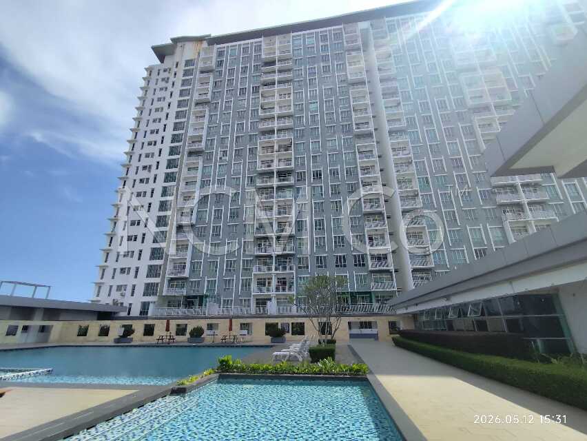 Service Apartment, End Lot
