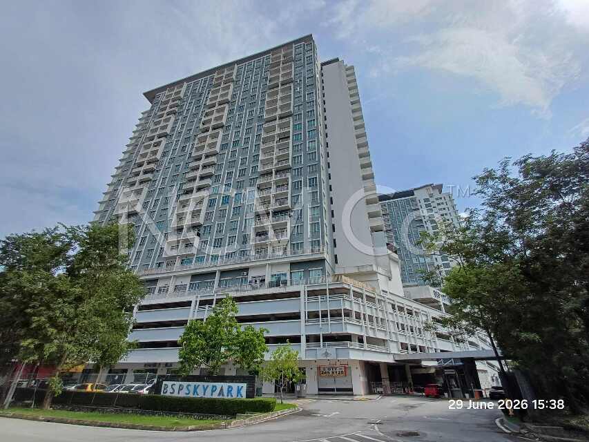 Service Apartment, End Lot