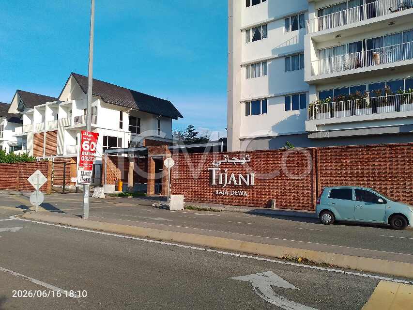 3 Storey Semi Detached House