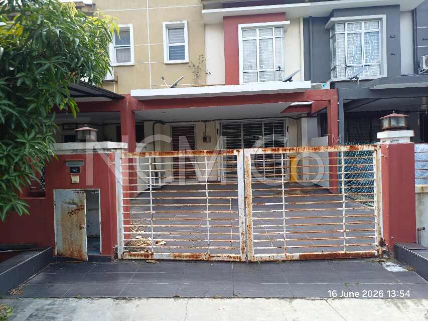 2 Storey Terrace House, Intermediate